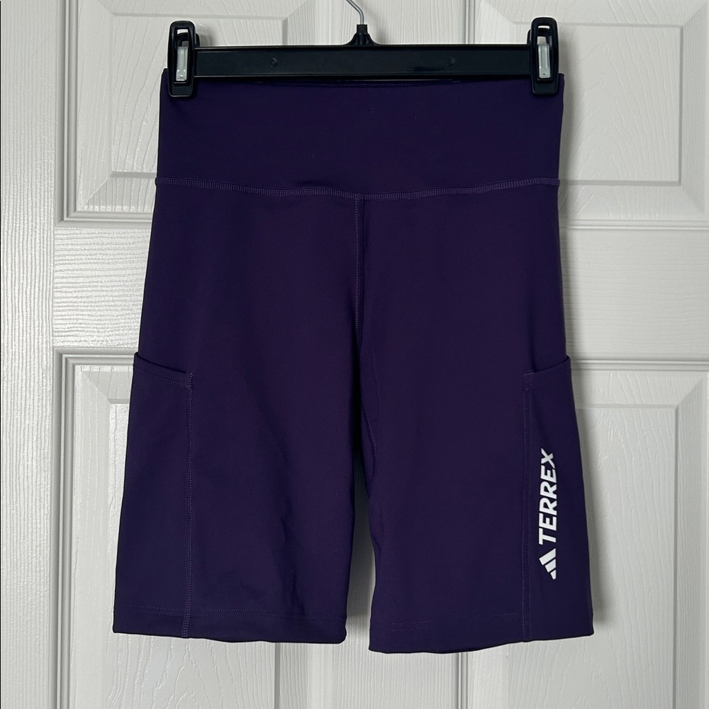 ๐ฅ๐๐ฅ Adidas Terrex Women's Mountain 8" Tight Shorts NWT - Aurora Purple - Size S